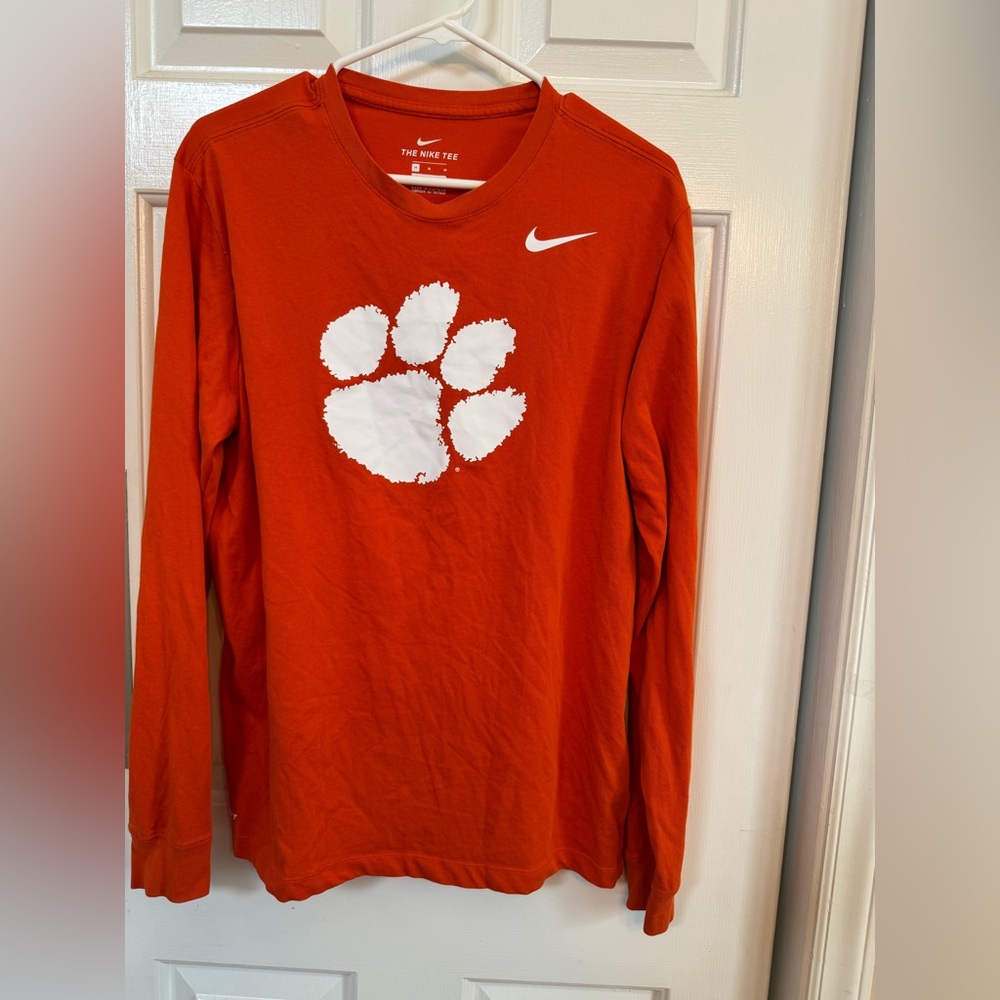 Clemson Nike Tshirt.  Gently used.